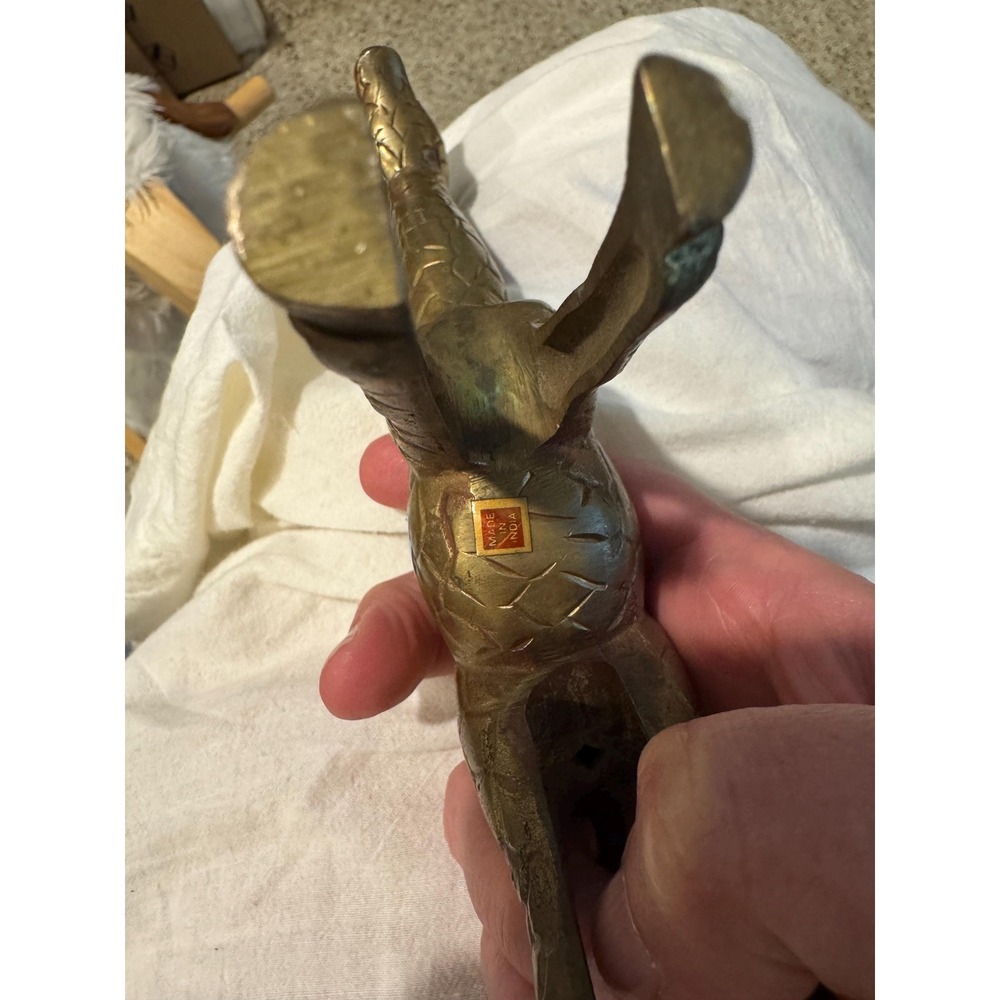 Vintage Brass Giraffe Figurines: Mid-Century Safari Decor, Set of 2 - Picture 3 of 5